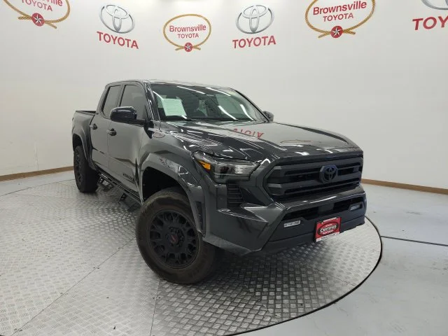 Used 2025  Toyota SR5 image 1