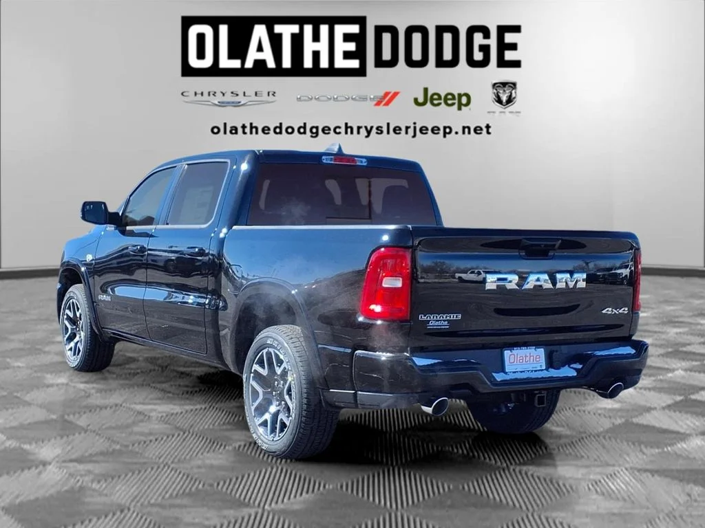 New 2026 Diamond Black Crystal Pearl-Coat Exterior Paint RAM Laramie image 3