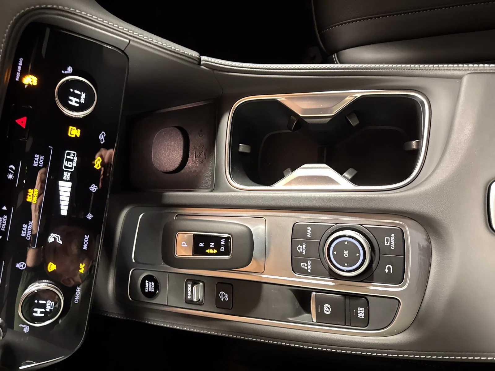New 2027 RADIANT WHITE INFINITI Luxe AWD image 20