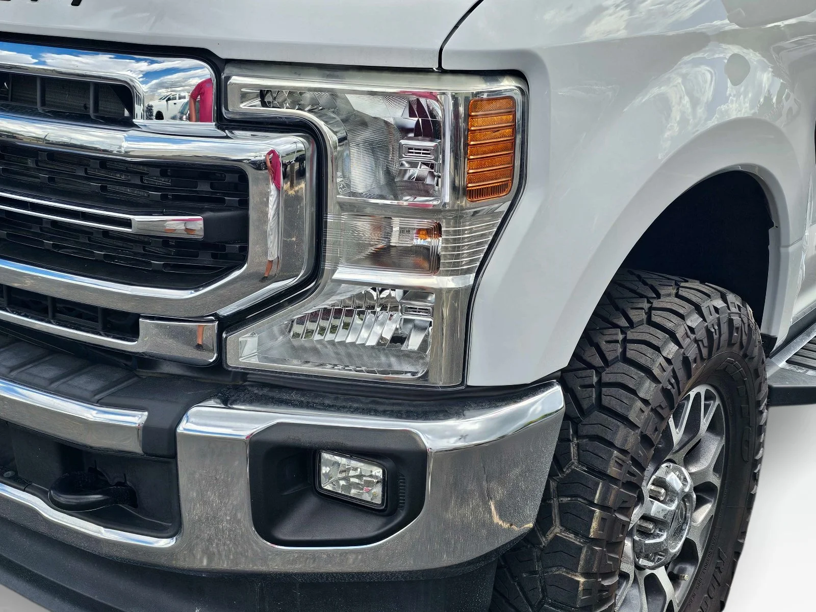 Used 2022 Oxford White Ford LARIAT image 5