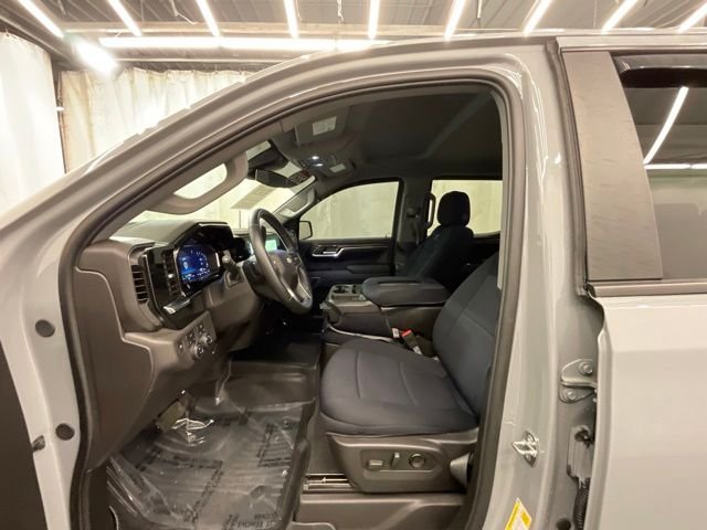 Used 2024 Gray Chevrolet LT image 10