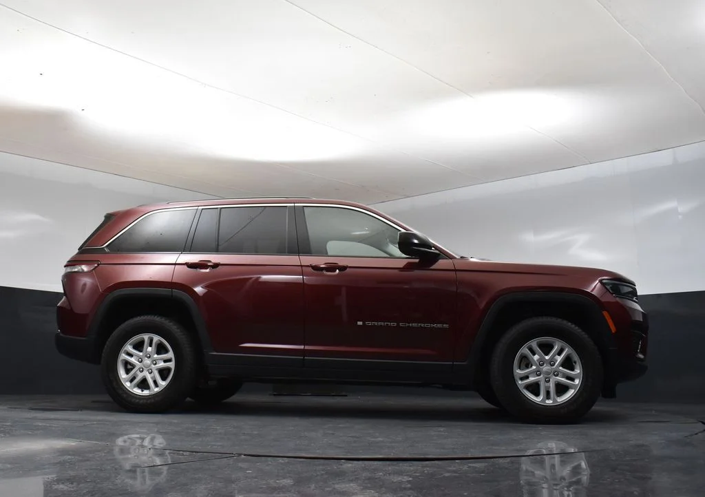 Used 2024 Red Jeep Laredo image 52