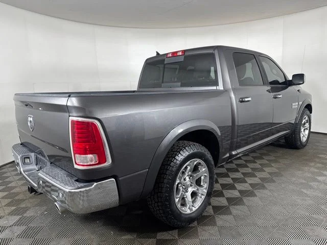 Used 2015 Granite Crystal Clearcoat Metallic Ram Laramie image 3