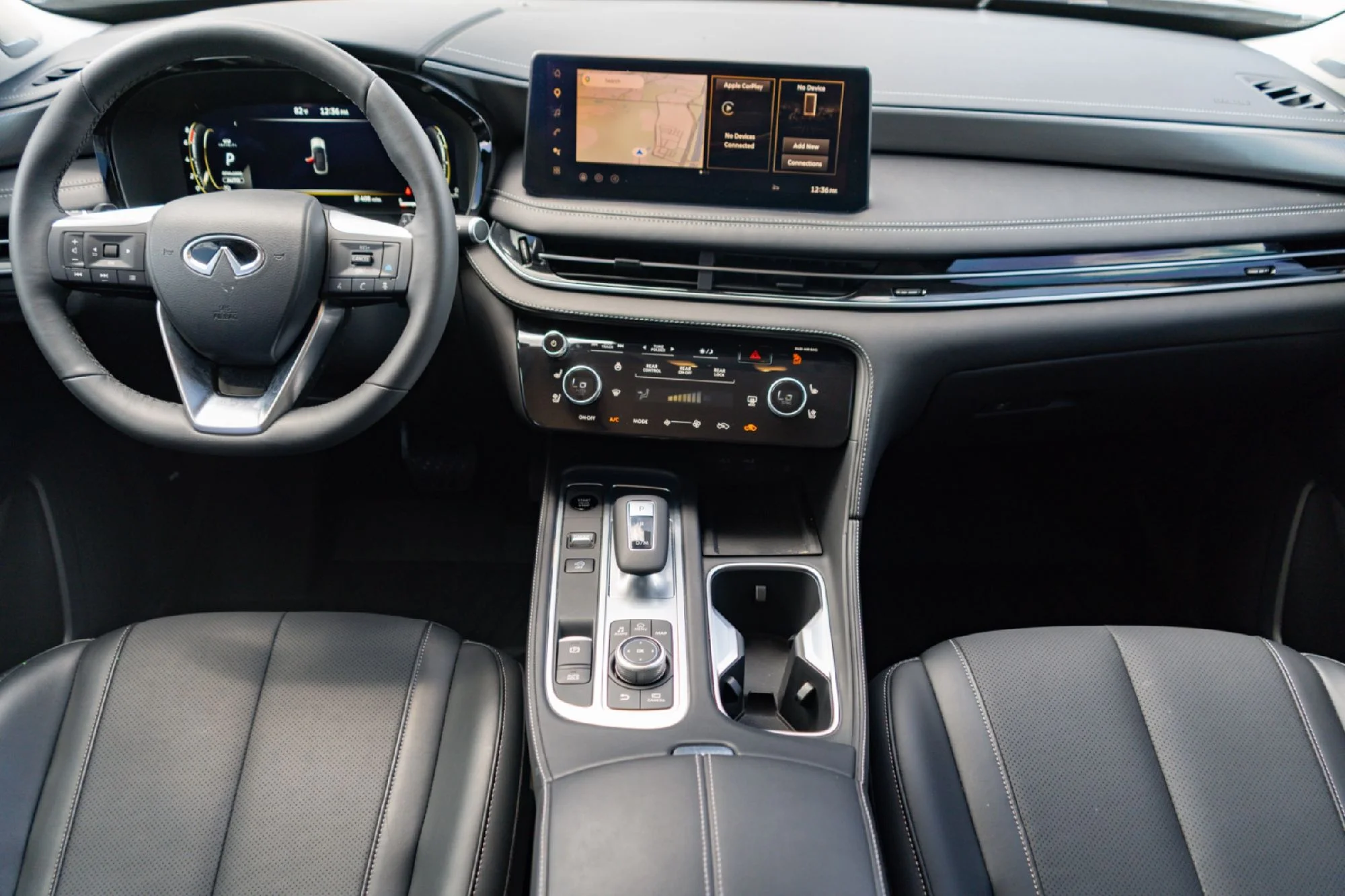 Certified Used 2026 Black INFINITI LUXE image 17