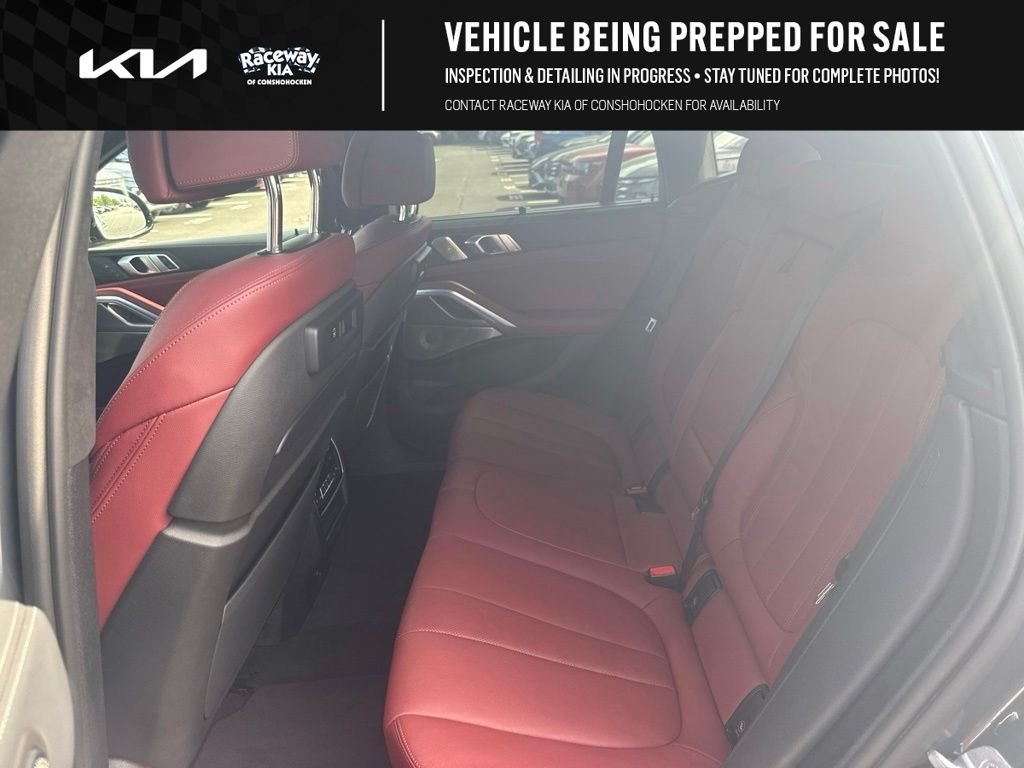 Used 2021 Gray BMW M50i image 10