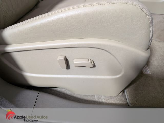 Used 2013 Brown Nissan LE image 56