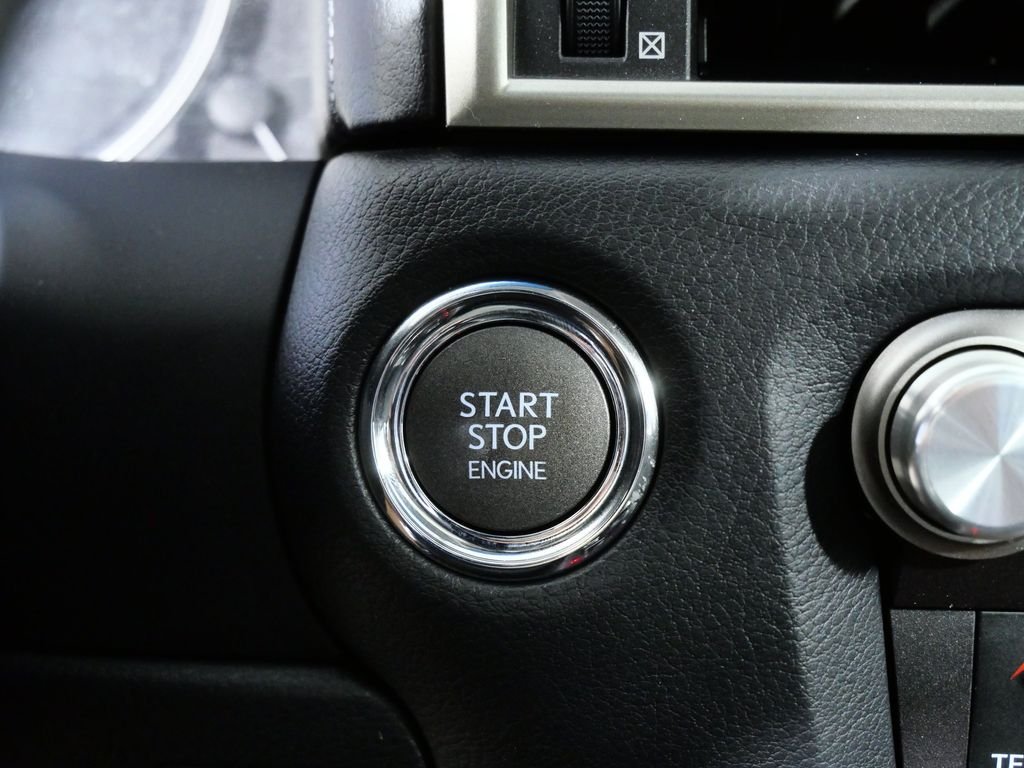 Used 2015 Black Lexus 350 image 22
