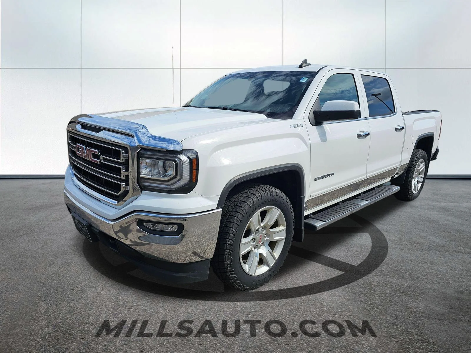 Used 2017 GMC Sierra 1500 SLE with VIN 3GTU2MEC8HG386678 for sale in Brainerd, Minnesota