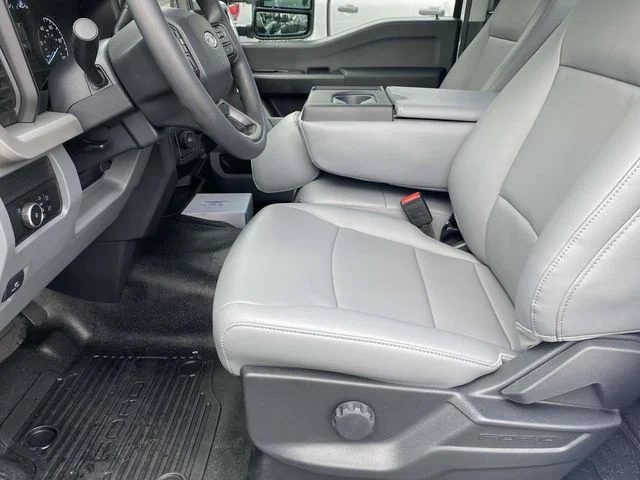 New 2025 White Ford XL image 8