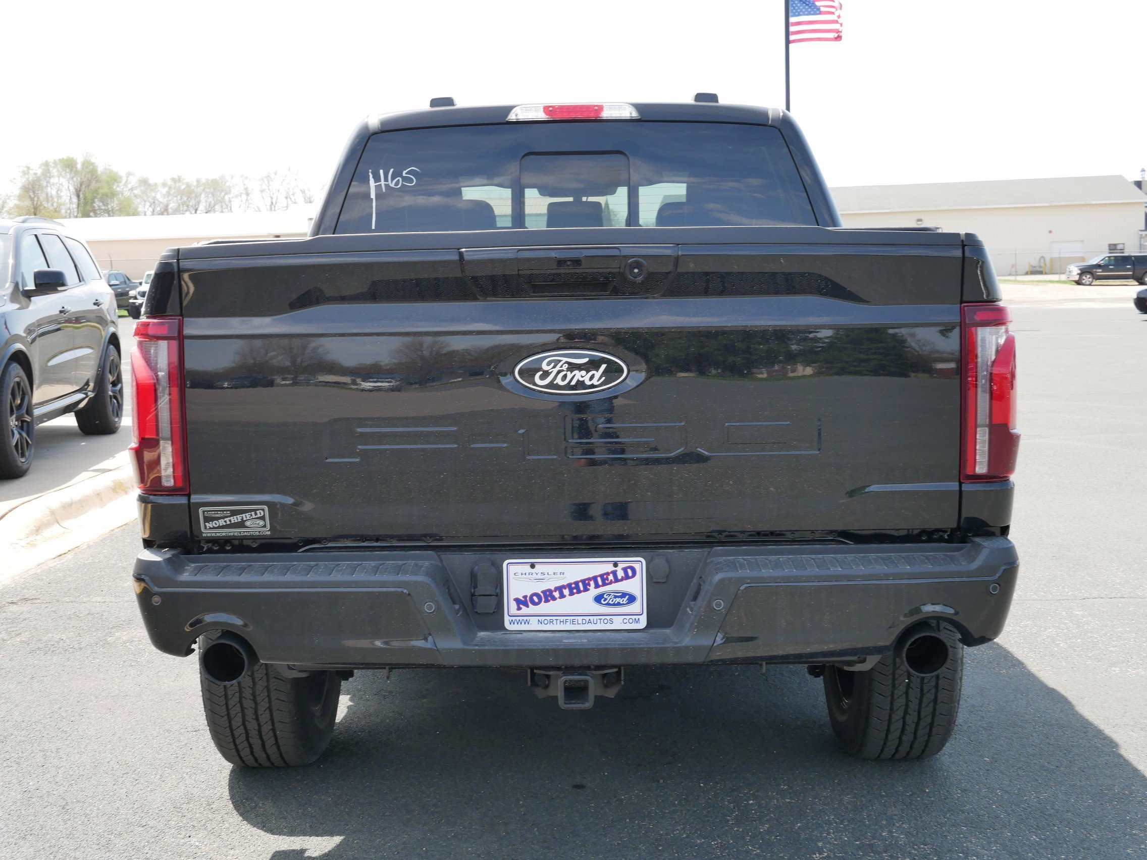 View vehicle photo 7