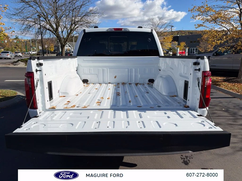 New 2026 Oxford White Ford XLT image 10