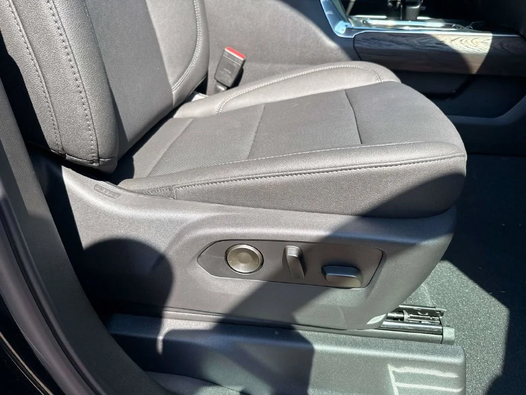 2026 GMC Sierra 1500 SLT - Photo 18
