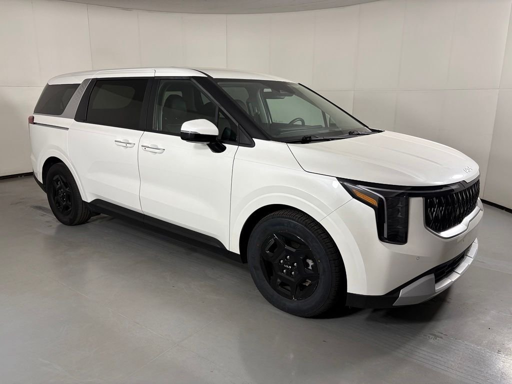 Used 2025 White Kia LXS image 2