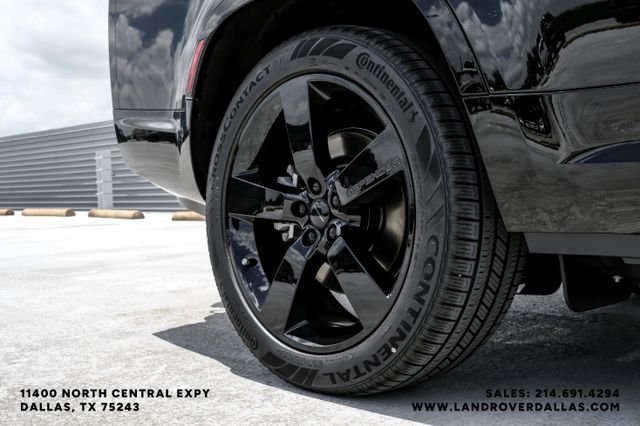 New 2026 Santorini Black Land Rover X-Dynamic SE image 50