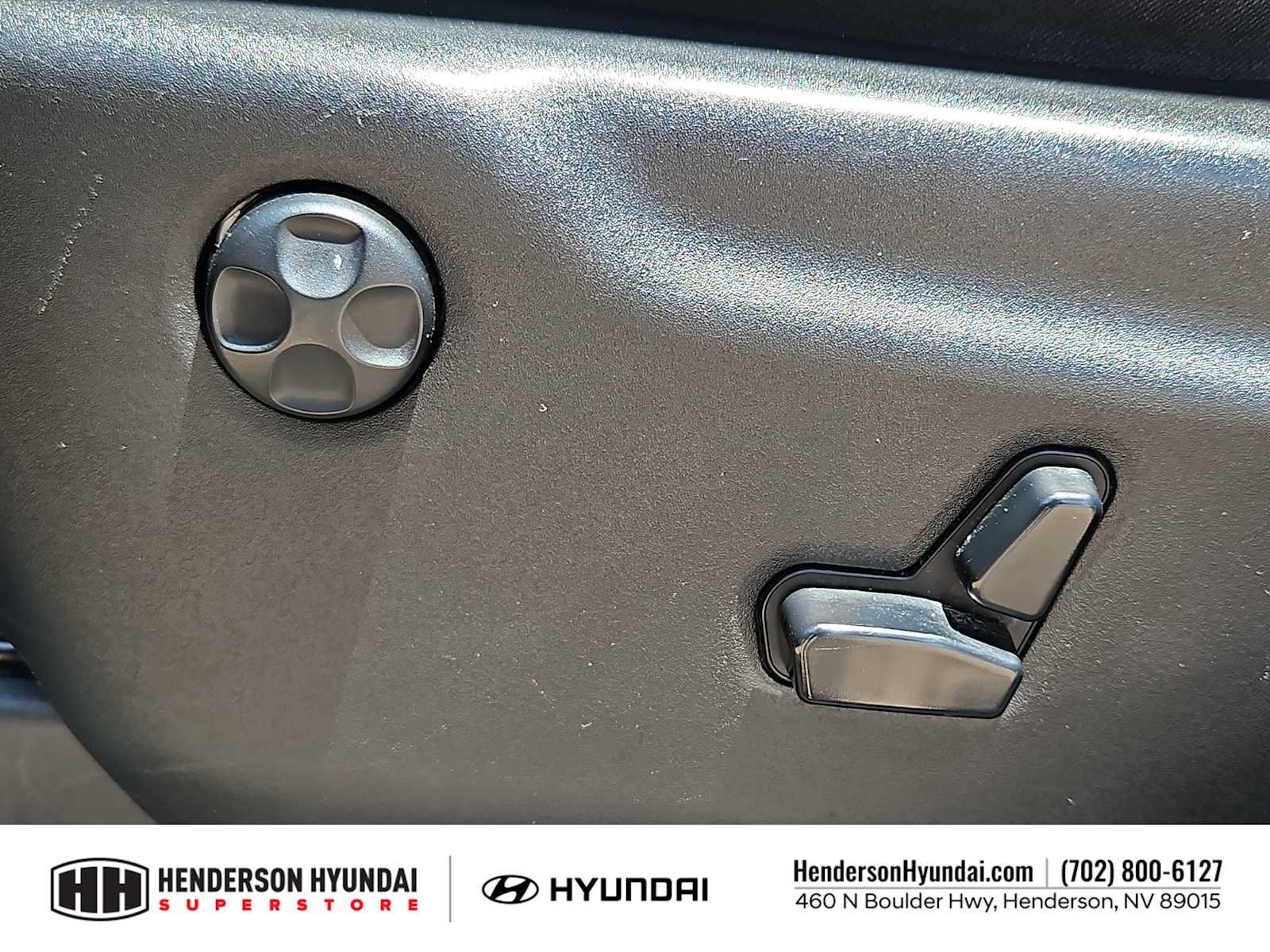 Used 2014 Granite Crystal Metallic Clearcoat Dodge SXT image 17