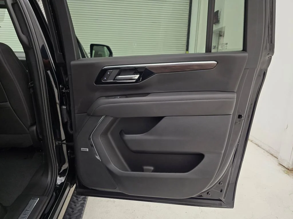 2025 Chevrolet Suburban Z71 - Photo 56