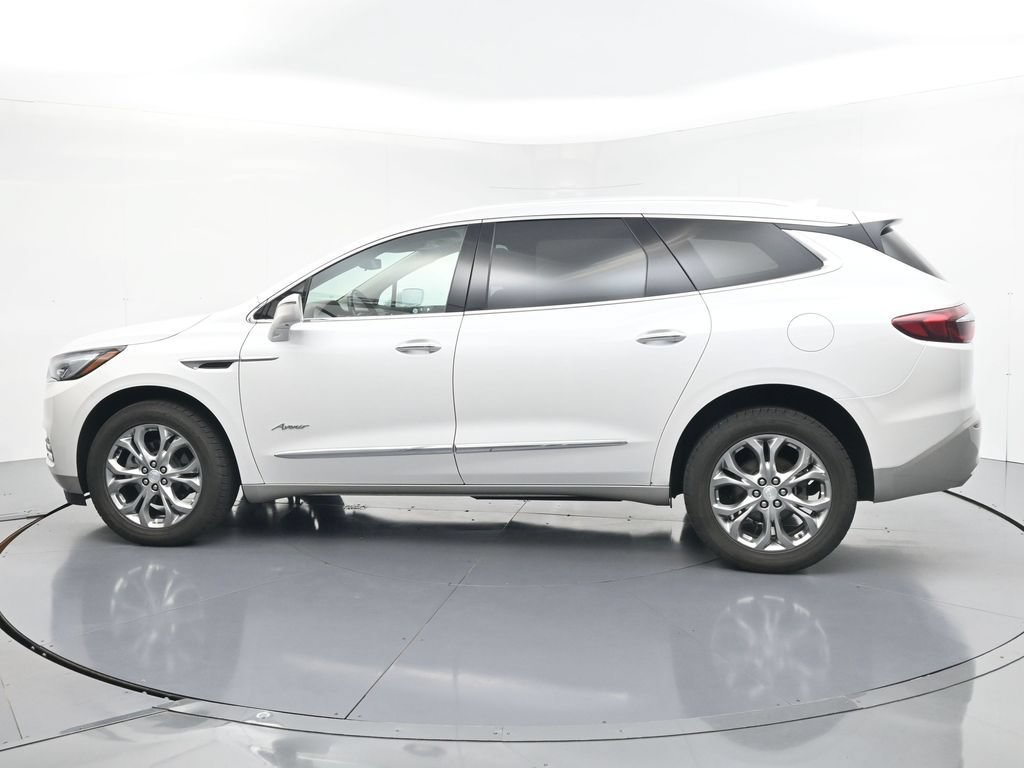 Used 2019 Includes Satin Nickel lower exterior accent color.) Buick Avenir image 3