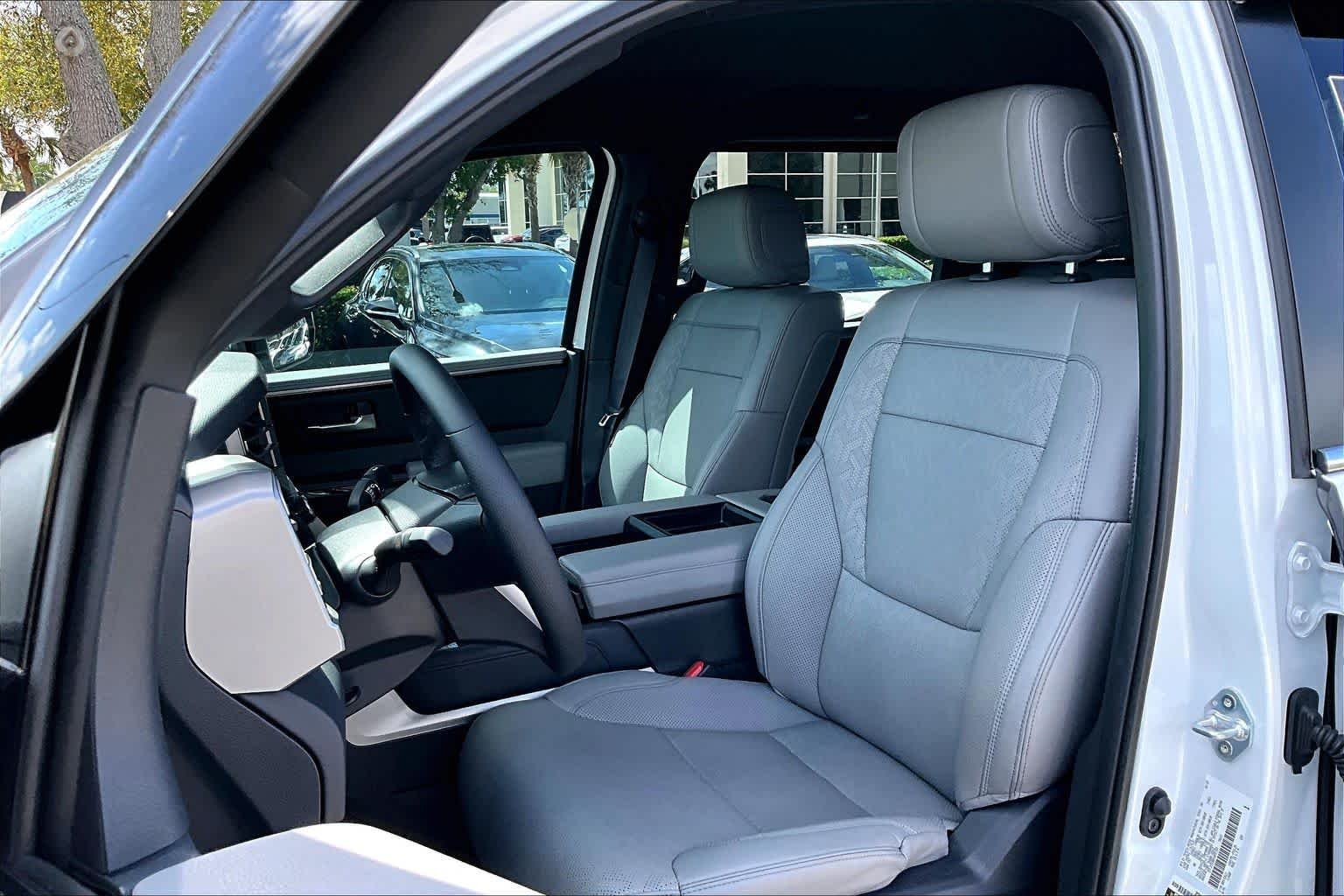 Used 2025 Wind Chill Pearl Toyota Limited Hybrid image 8