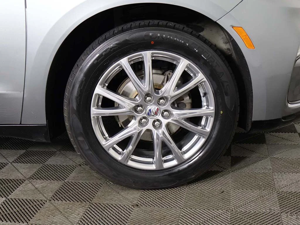 Used 2023 Gray Metallic Buick Essence image 25