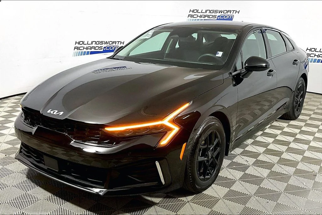 2025 Kia Optima LXS FWD's photo