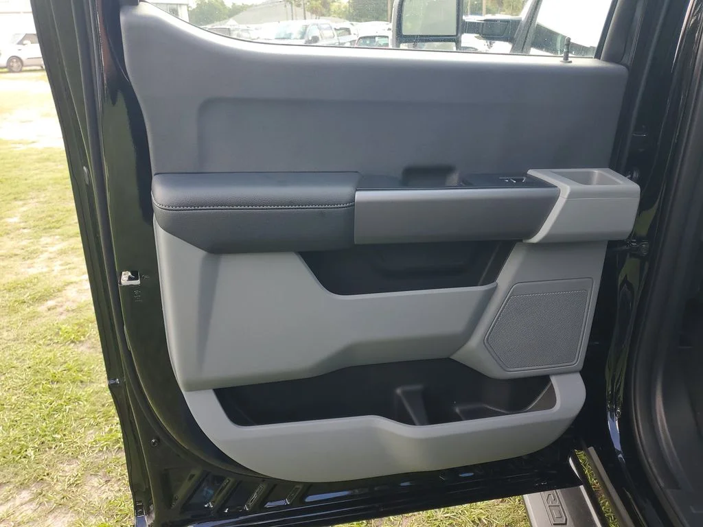 2025 Ford F-250 Super Duty XL - Photo 27