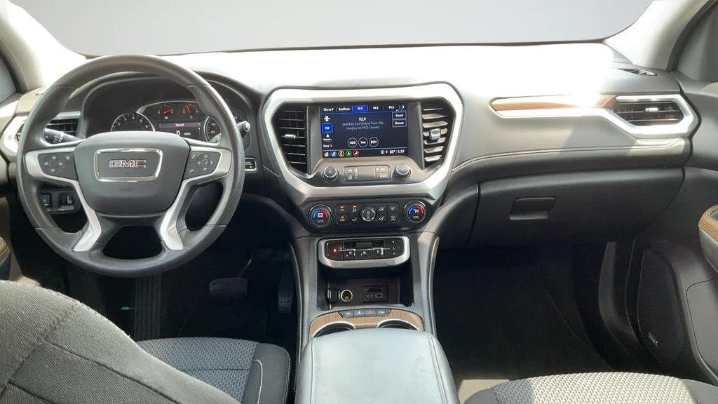 Used 2022 EBONY TWILIGHT METALLIC GMC SLE image 7