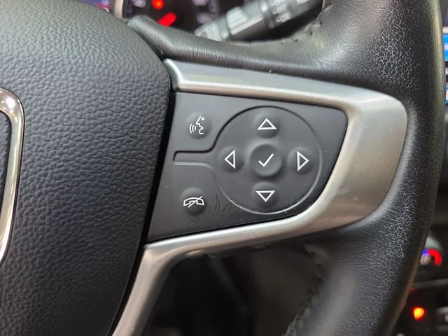 Used 2020 White GMC SLT image 18