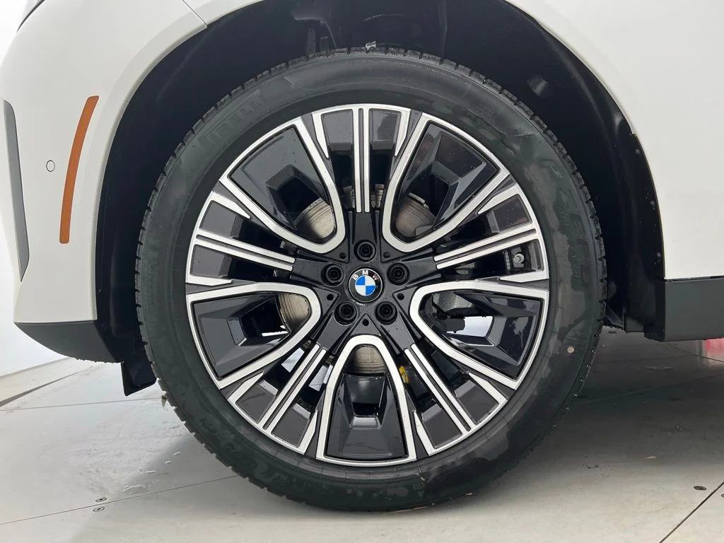 2026 BMW X3 30 - Photo 21