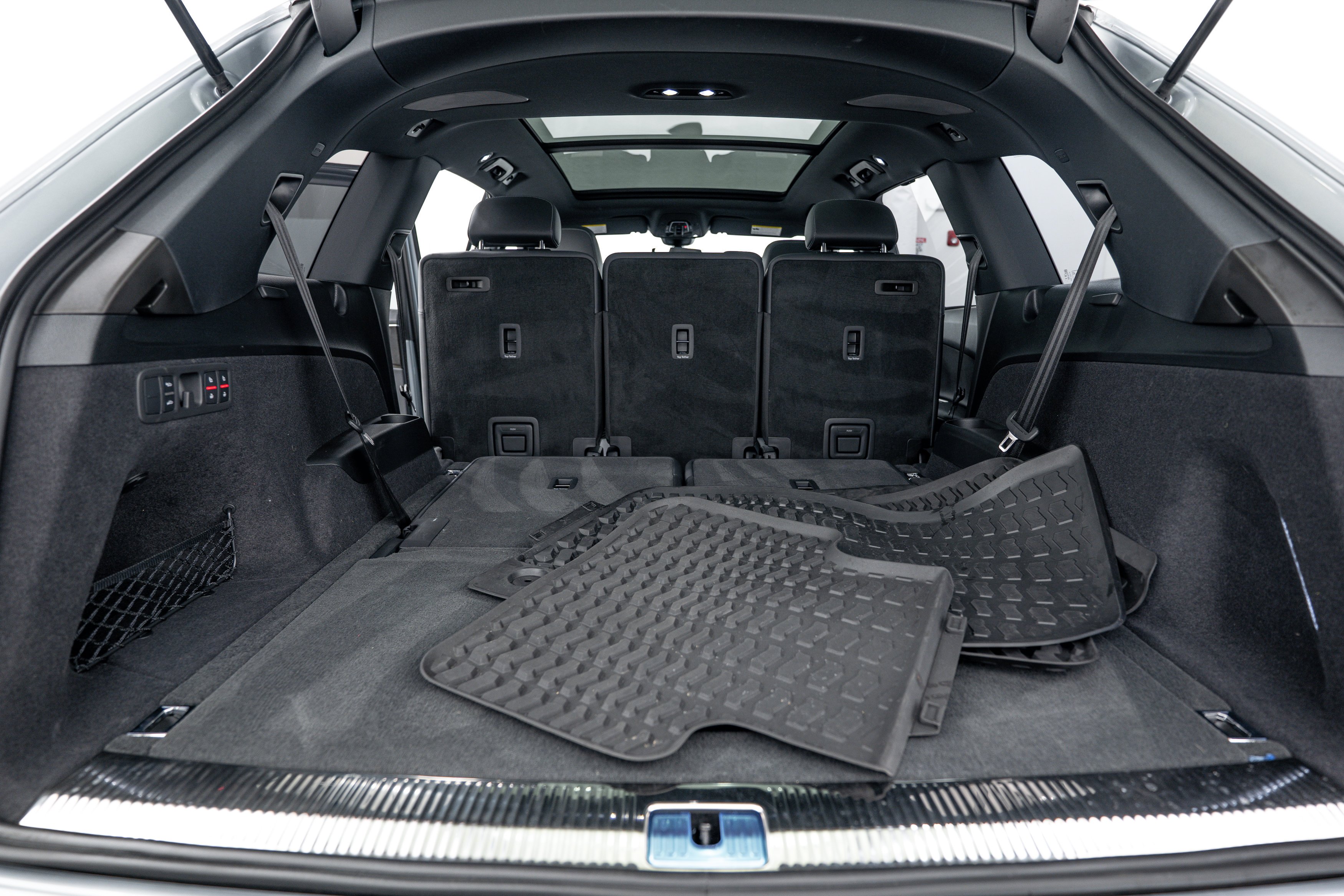 Used 2026 Satellite Silver Metallic Audi Premium Plus image 23