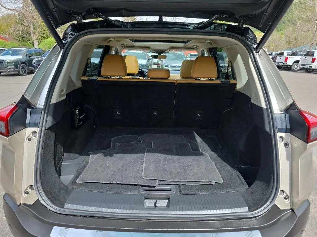 2023 Nissan Rogue Platinum - Photo 9