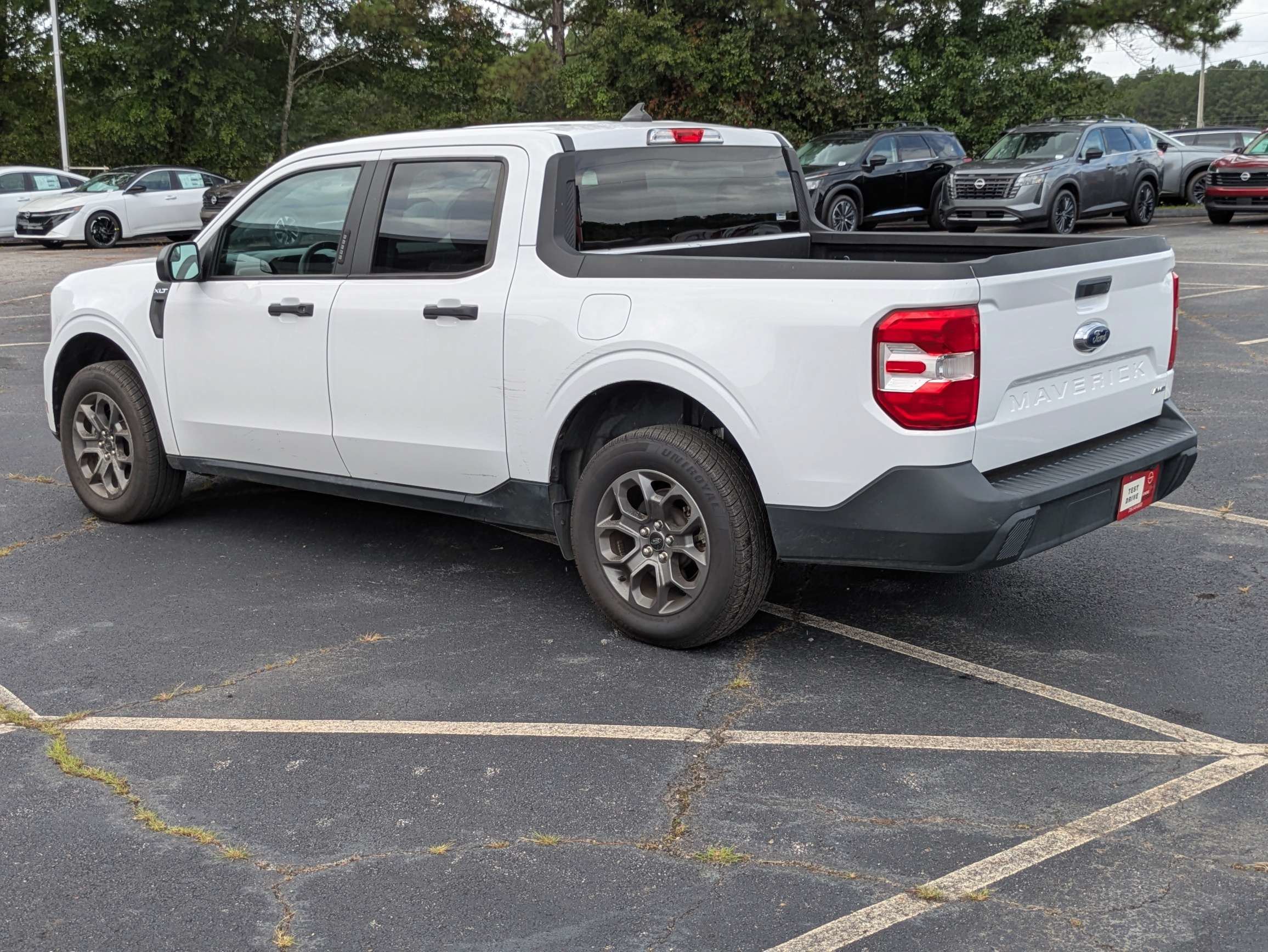 Used 2022 White Ford XLT image 5