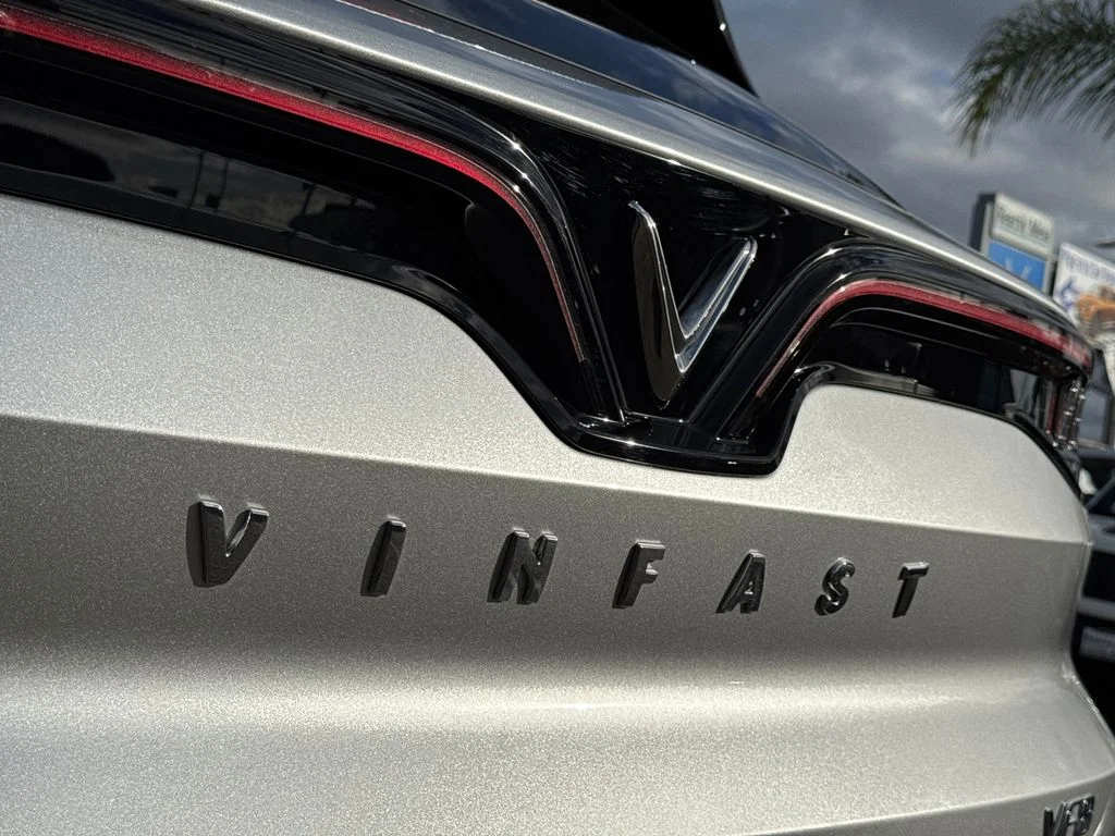 New 2025 Silver VinFast Plus image 8
