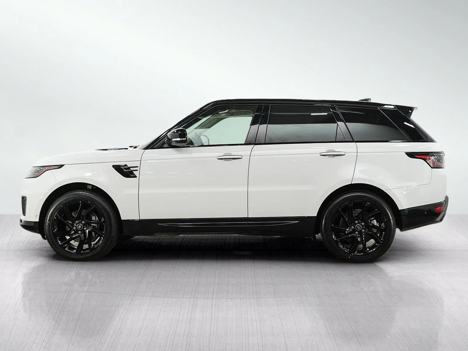 Used 2022 Land Rover Range Rover Sport HSE Silver Edition with VIN SALWR2SU6NA224167 for sale in Bloomington, Minnesota