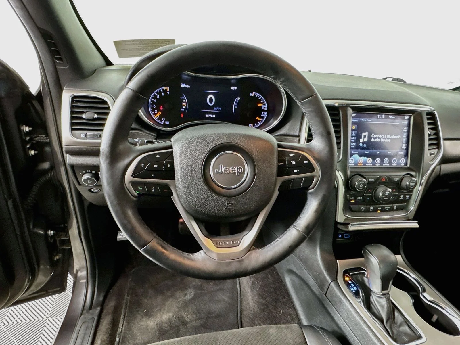 Used 2018 Gray Jeep Altitude image 11