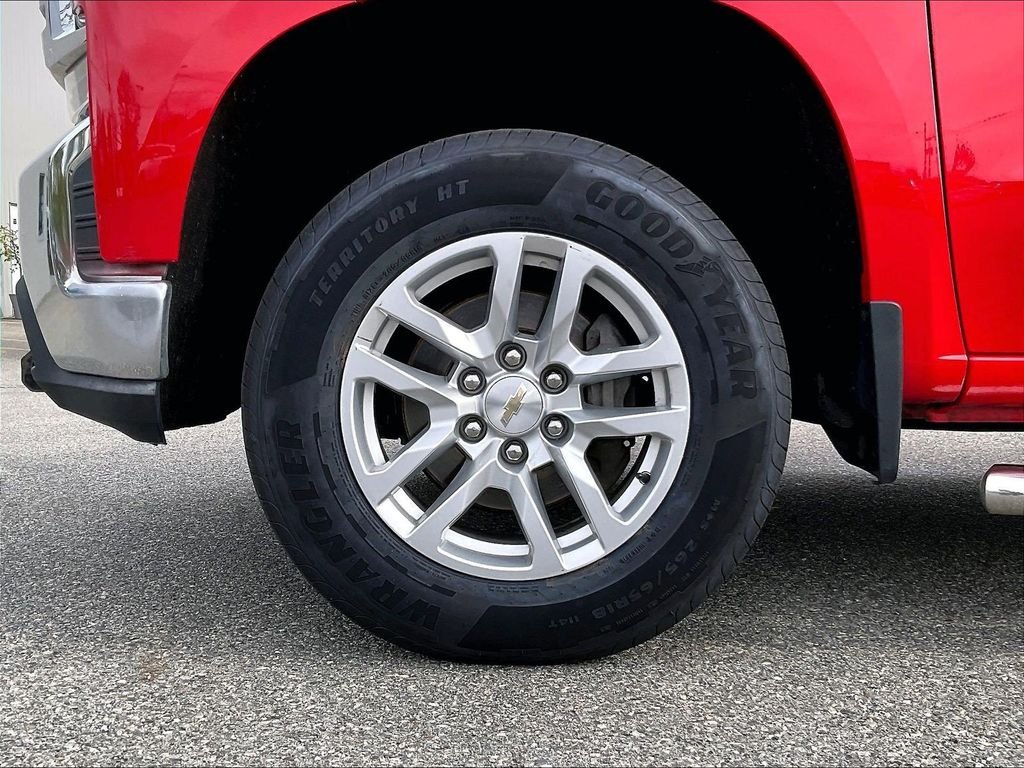 Used 2022 Red Chevrolet LT image 7