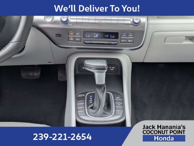 Used 2024 Green Hyundai SEL image 20