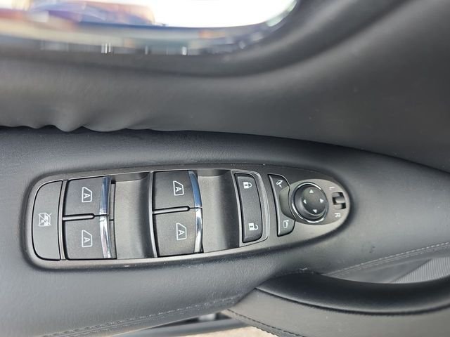 Used 2023 Gun Metallic Nissan SL image 20