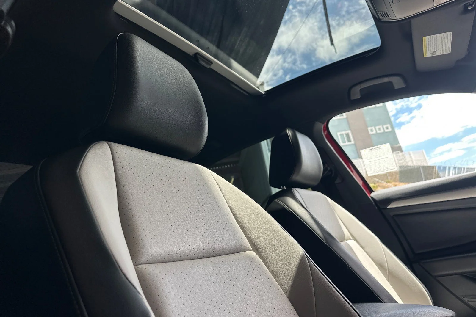 Used 2019 Red Volkswagen R-Line image 16