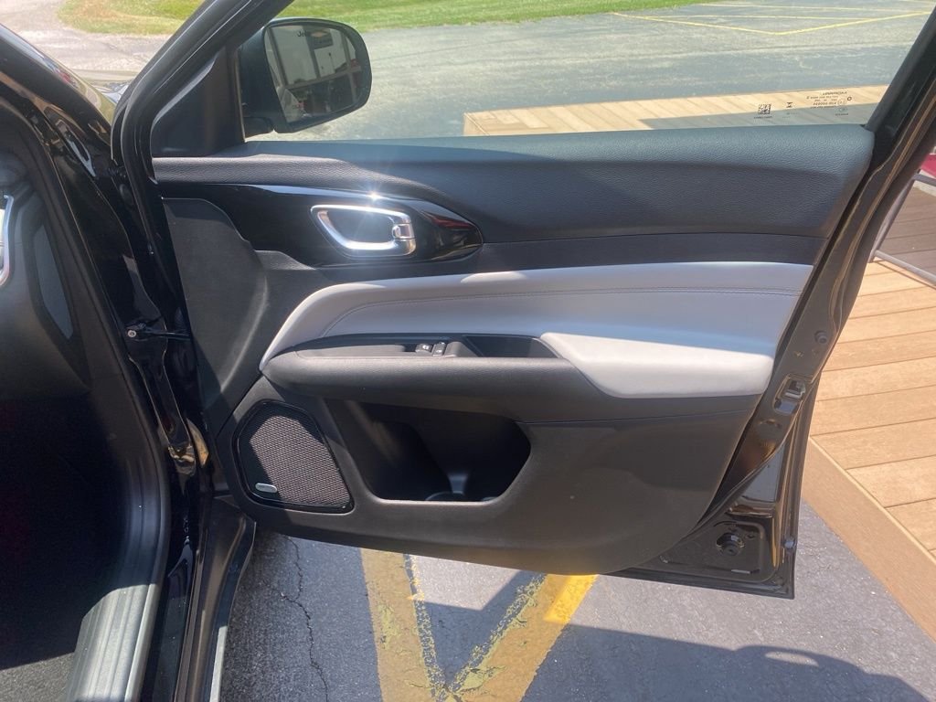 2025 Jeep Compass Limited - Photo 17