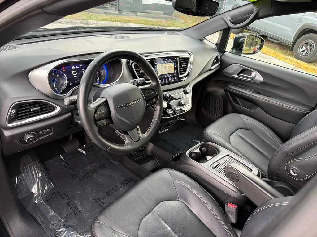 Used 2020 Black Chrysler Touring L Plus image 12