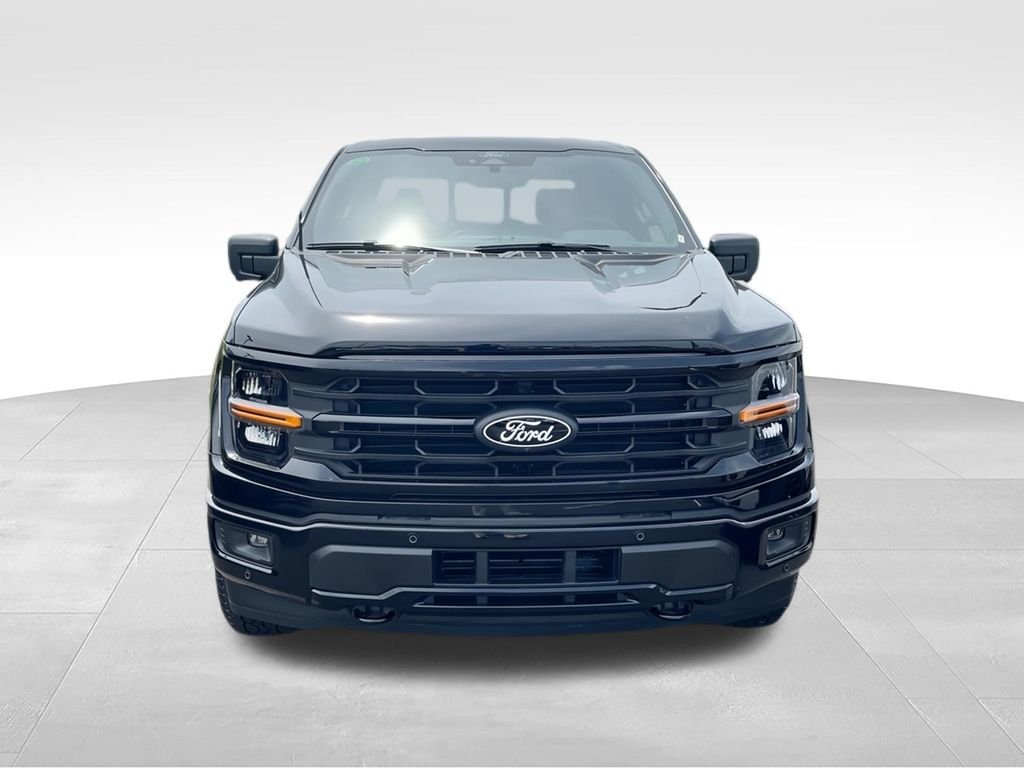 New 2026 Agate Black Metallic Ford XLT image 3