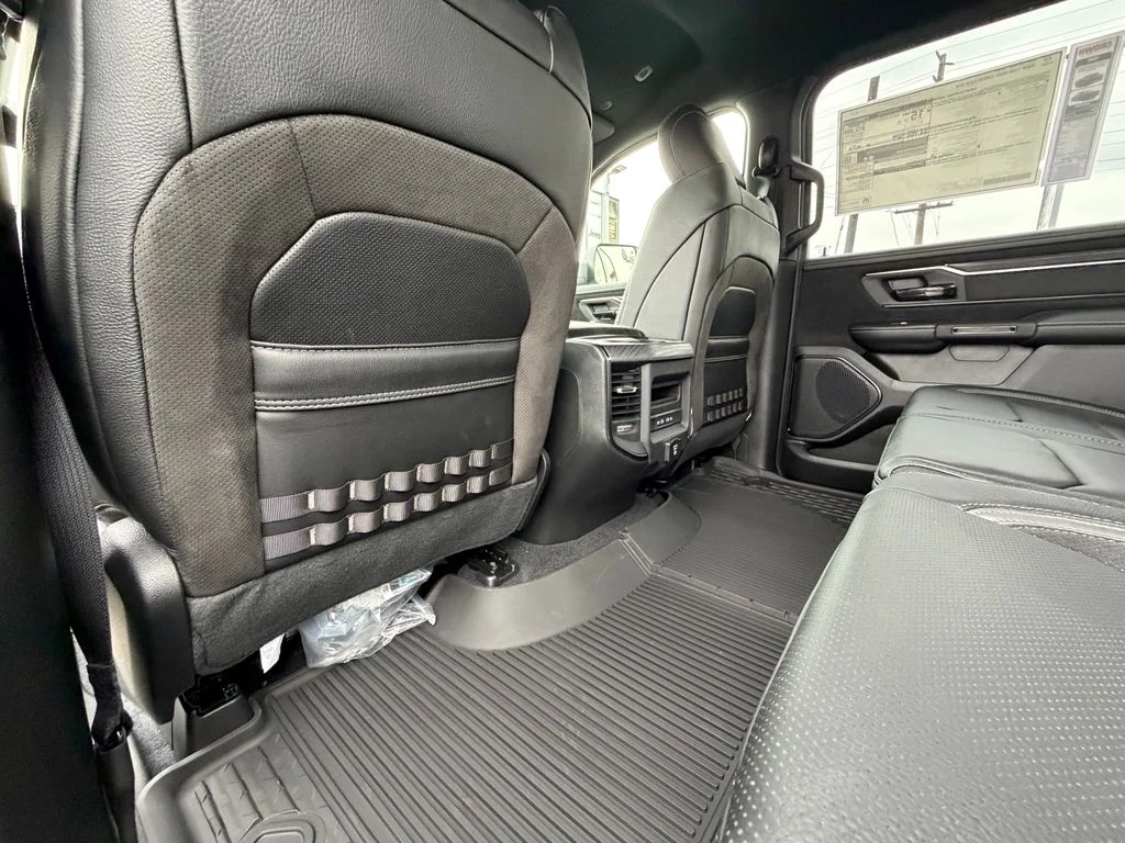 New 2026 Diamond Black Crystal Pearl-Coat Exterior Paint RAM RHO image 23