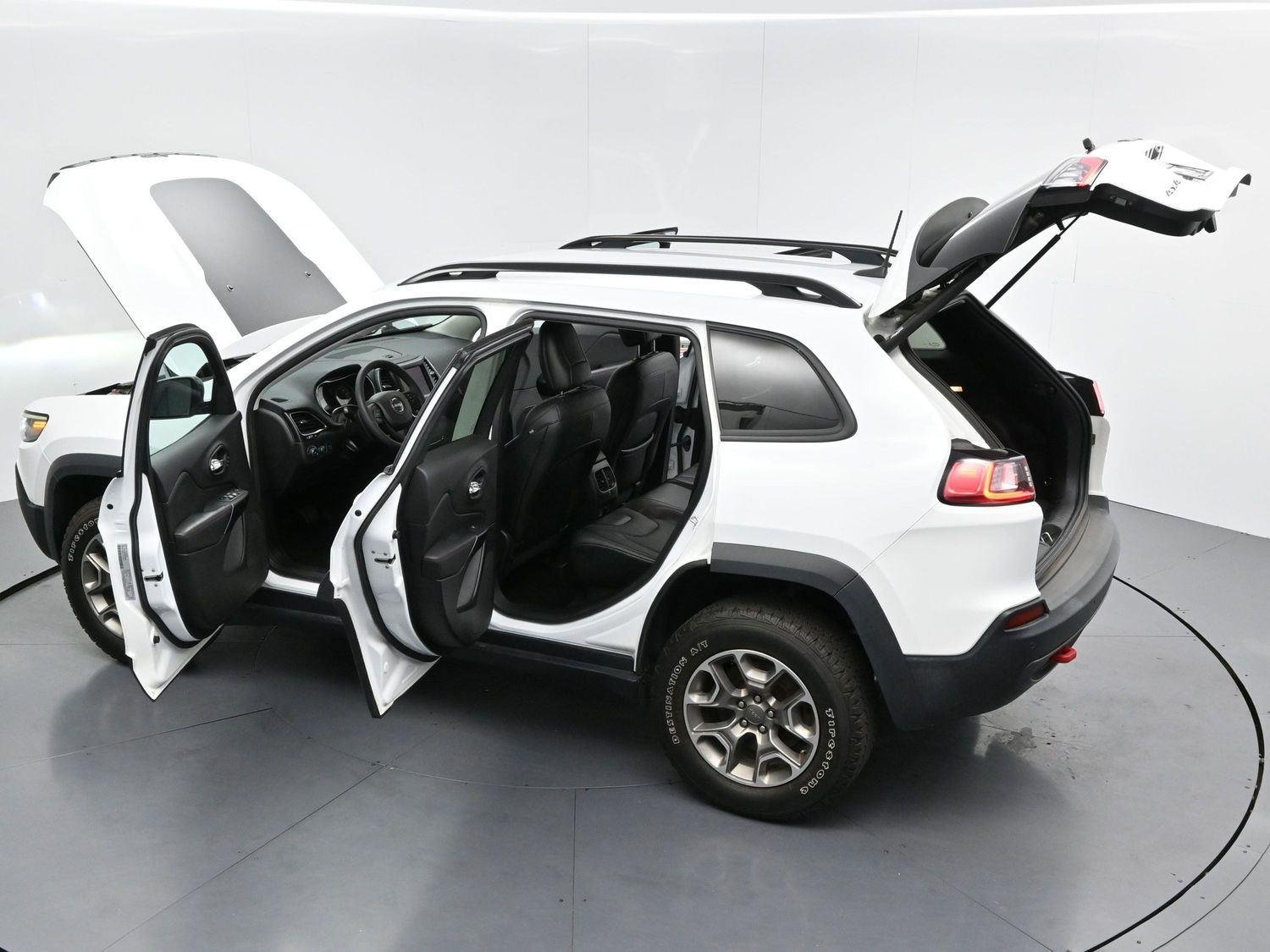 Used 2022 Bright White Clearcoat Jeep Trailhawk image 44