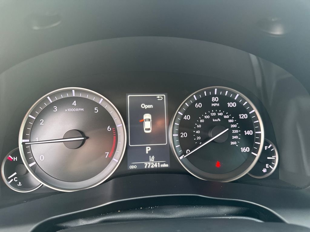 Used 2018 Silver Lexus 350 image 18