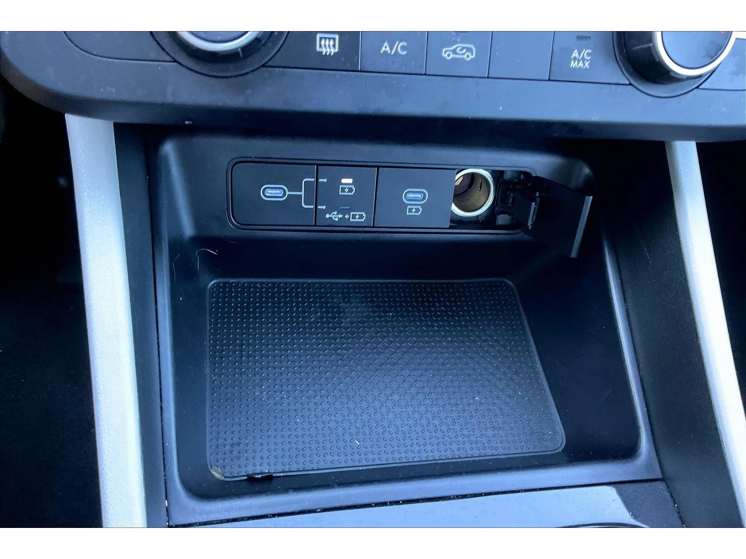 Used 2026  Hyundai SE image 22