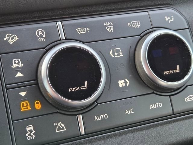 2024 Land Rover Defender SE - Photo 15