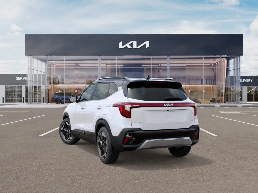 New 2026 Clear White / Black Roof Kia SX image 4