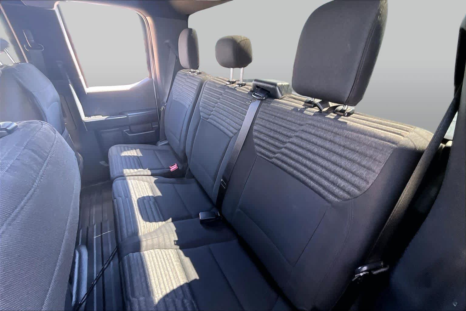 Used 2023 Avalanche Gray Ford XL image 19