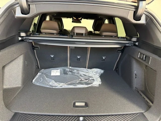 New 2026 Dune Grey Metallic BMW 30 xDrive image 16