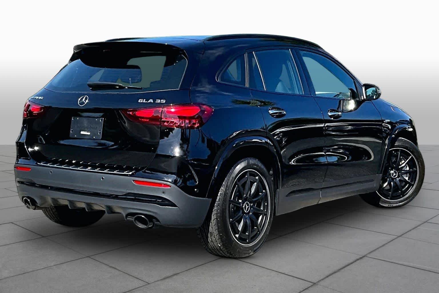 Used 2025 Night Black Mercedes-Benz AMG® GLA 35 image 22